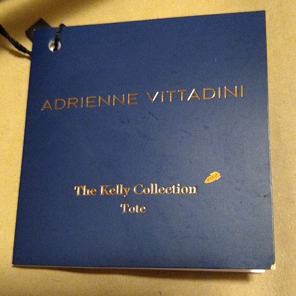Adrienne Vittadini handbag - Picture 2 of 3